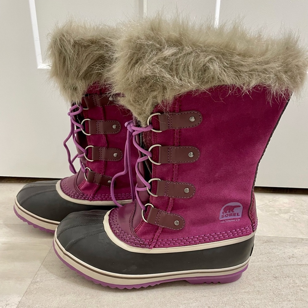 Youth Size 7 Sorel Winter Boots